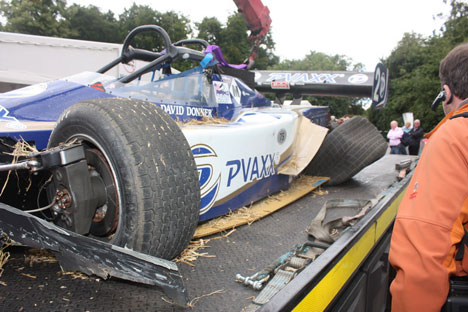 Der er altid nogle der ”lige” skal vise hvor hurtige de er.
(Foto: Motorsporten.dk)
